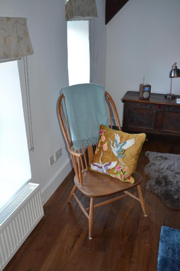 Loft Apartment Nr Bath & Bristol With Hot Tub エクステリア 写真